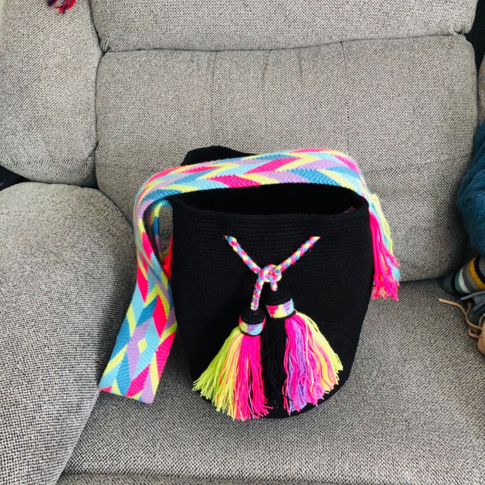 NWOT Handwoven Black Bucket Bag with Neon Tassels and Multicolor Strap - Picture 3 of 7
